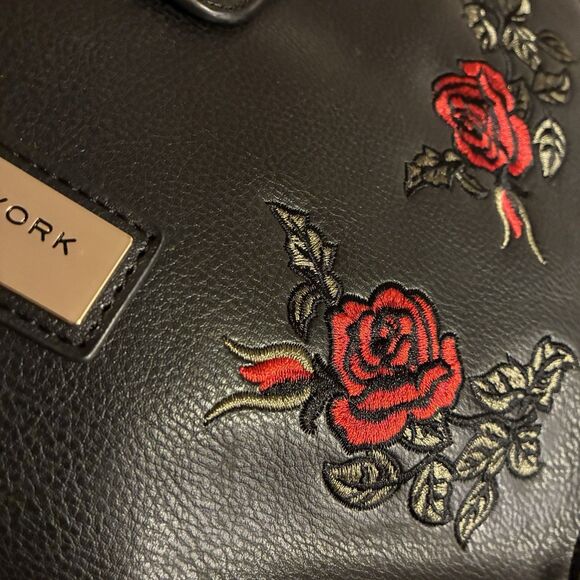 Marc New York (Andrew Marc) Black Handbag With Embroidered Red Roses Gold Hdware - Picture 8 of 10
